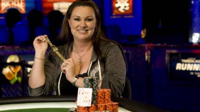 Дана Кастанеда – первая женщина-победитель WSOP этого года