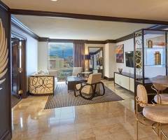 Treasure Island Hotel and Casino Las Vegas: Luxury Suite