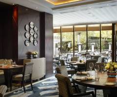 Les Ambassadeurs Club: Amaranto Restaurant at Four Seasons